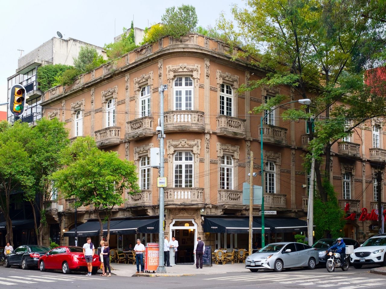 Stra&szlig;e in Roma Norte Mexico City