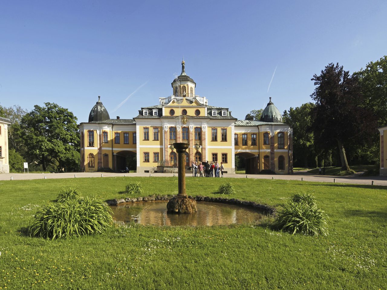 Schloss Belvedere in Weimar von außen