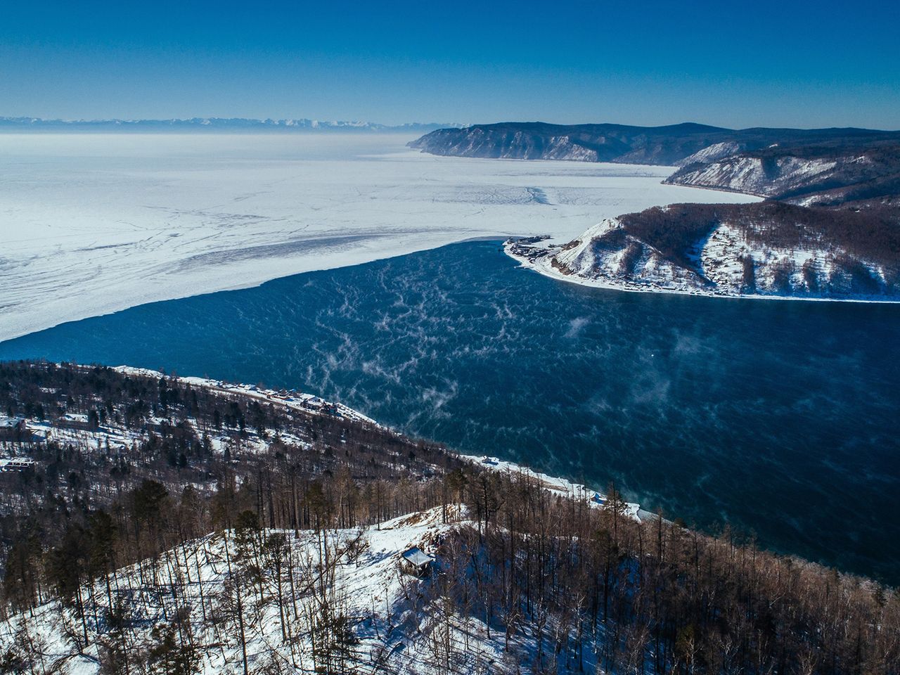 Winterlicher Baikalsee