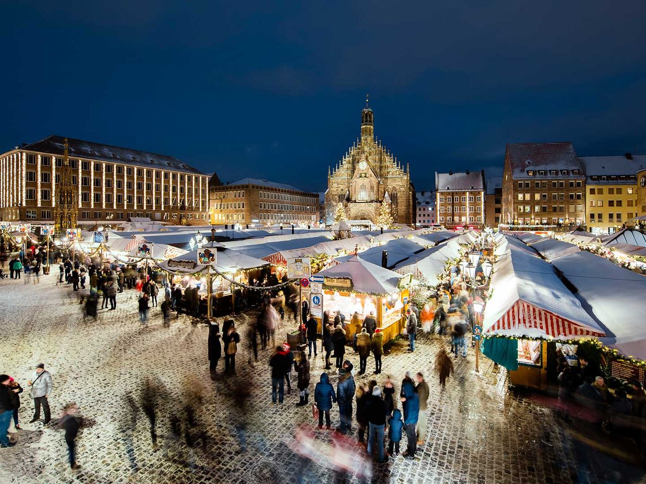 Blick auf den Nürnberger Christkindlesmarkt