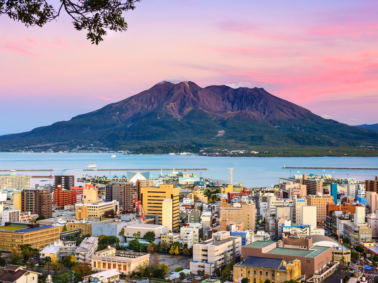 Blick zum Sakurajima von Kagoshima aus