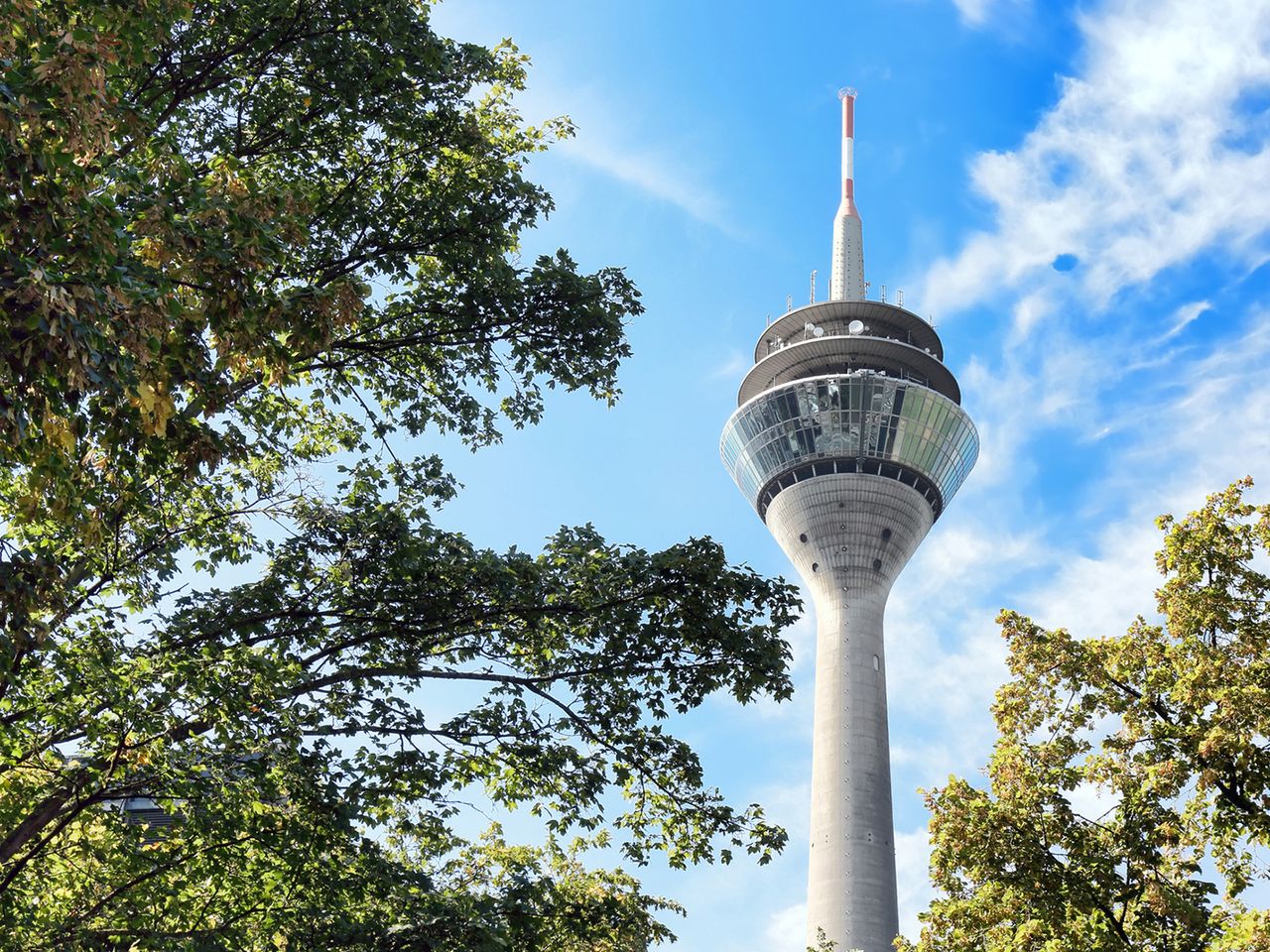 Rheinturm in Düsseldorf