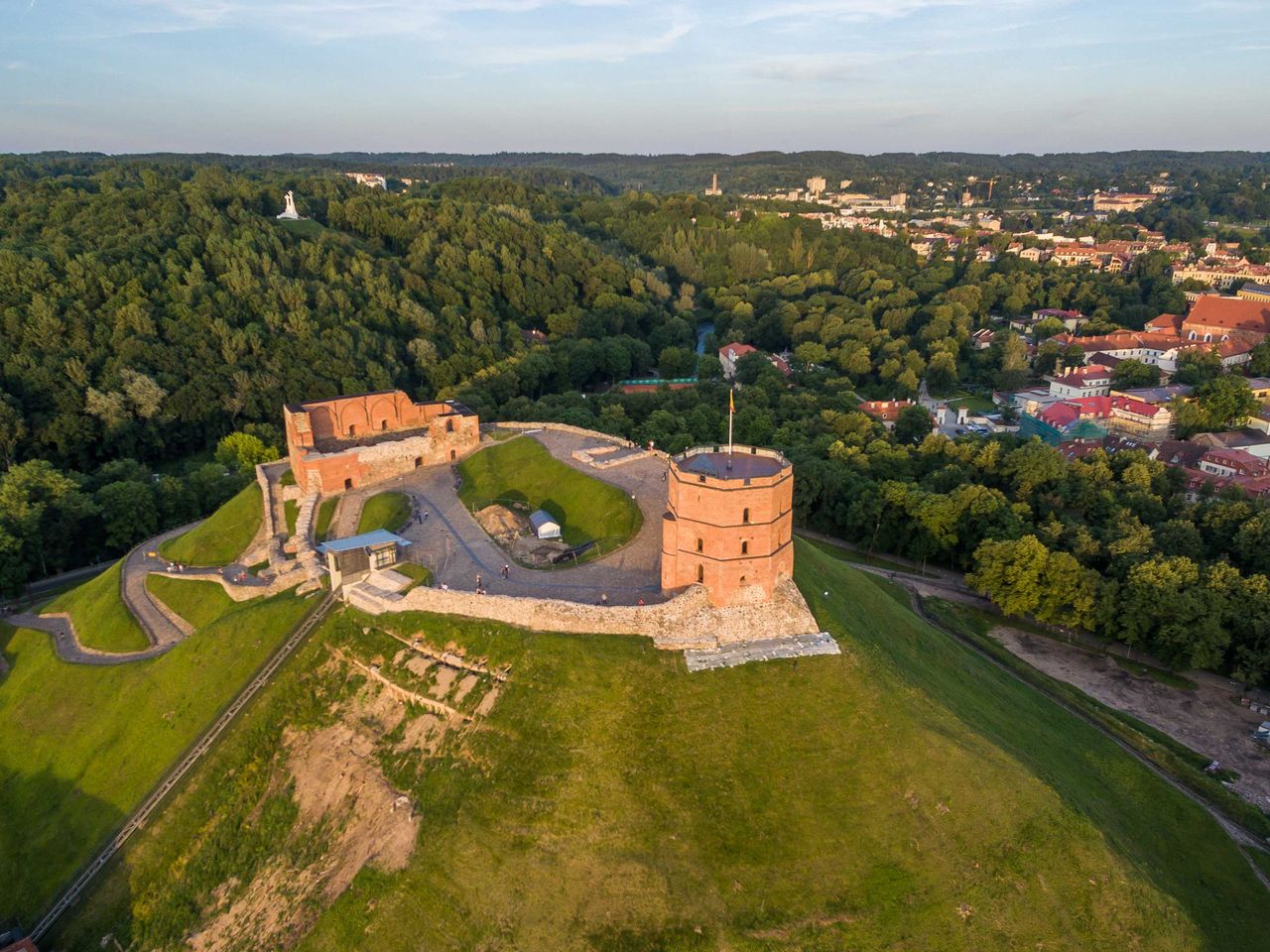 Gediminas-Turm auf dem Hügel von Vilnius