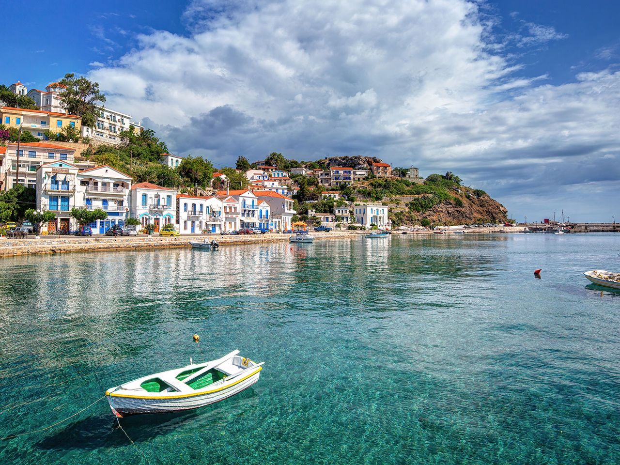 Hafenort Evdilos auf Ikaria
