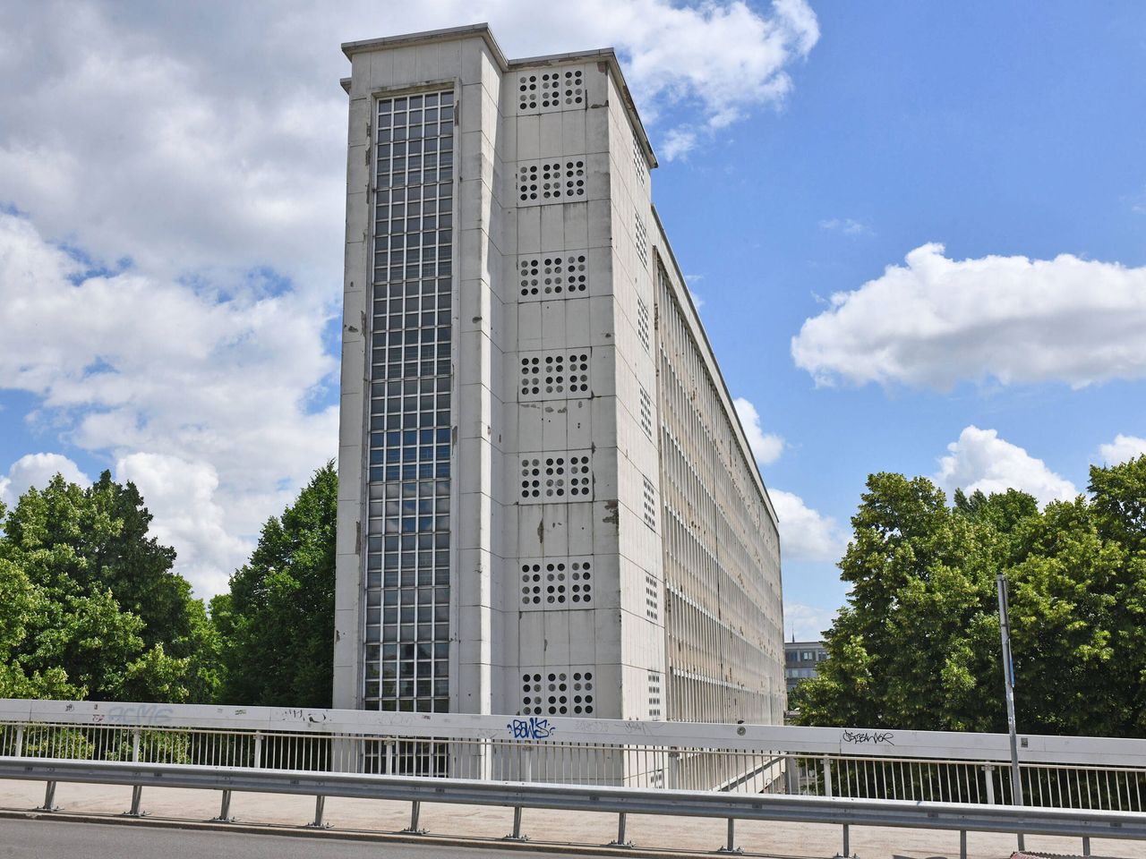 Bau von Georges-Henri Pingusson, Saarbrücken