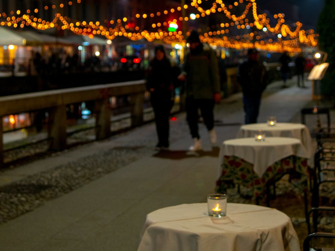 Restaurant am Navigli-Kanal, Mailand