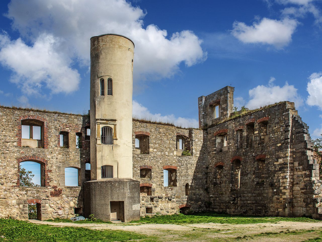 Schloss Hellenstein, Heidenstein