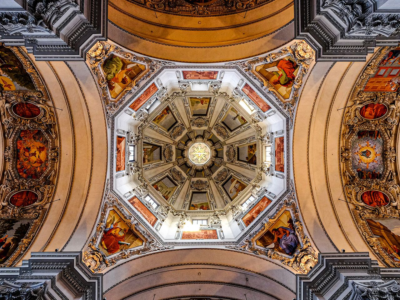 Tambourkuppel Salzburger Dom