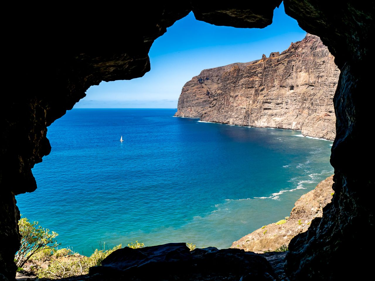 Blick auf die Klippen von Los Gigantes auf Teneriffa