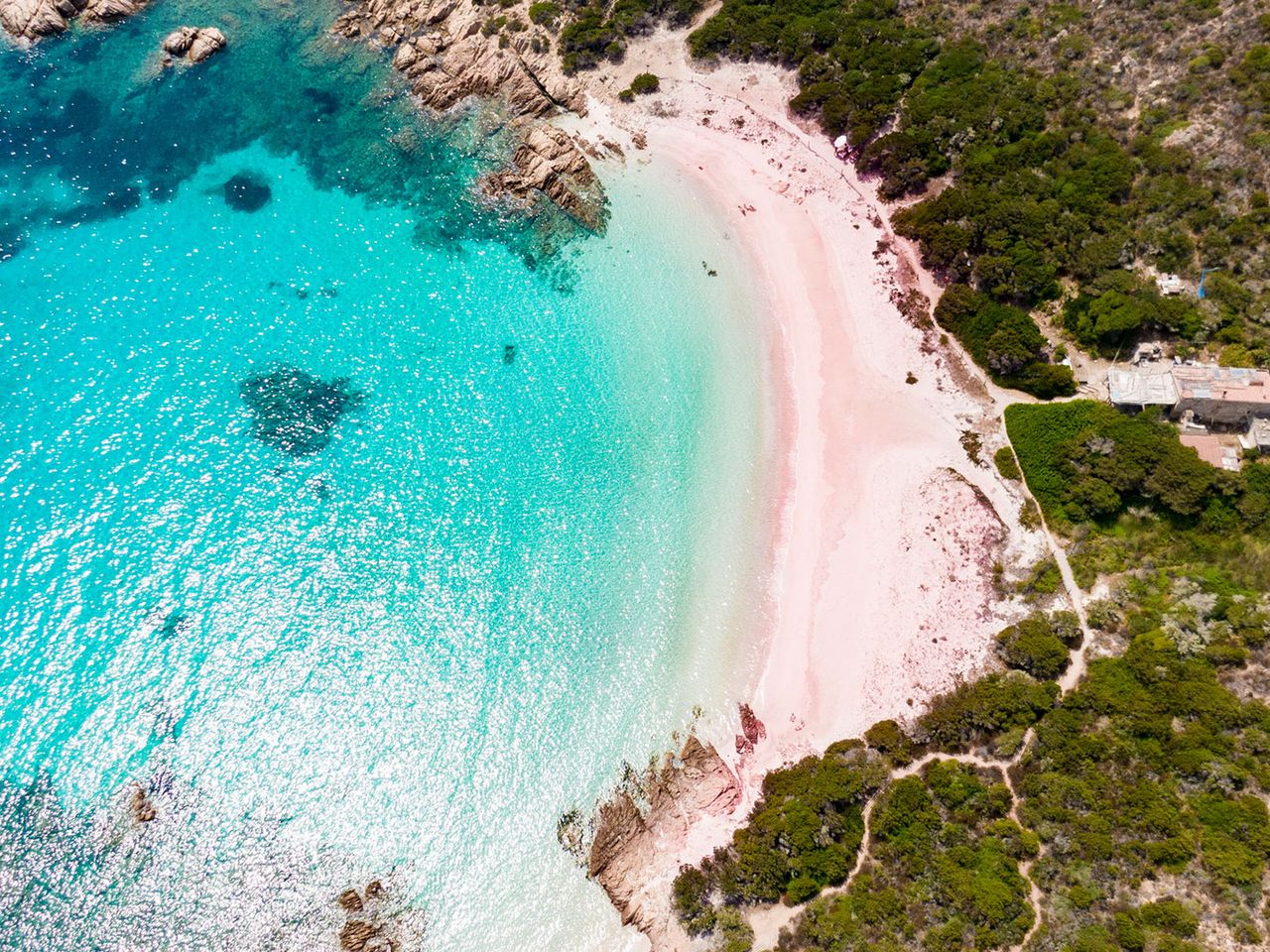 Luftaufnahme der Spiaggia Rosa