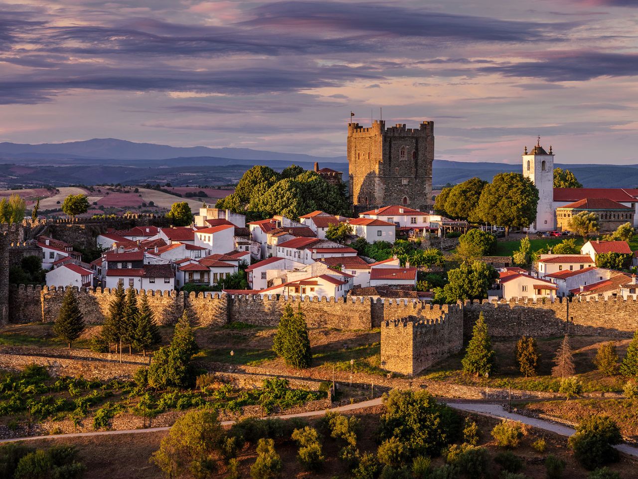 Blick auf Bragança mit der Burg