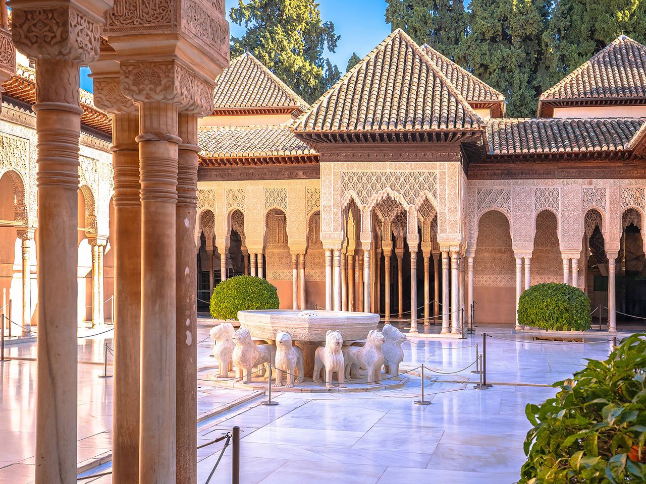 Der Löwenhof in der Alhambra, Granada