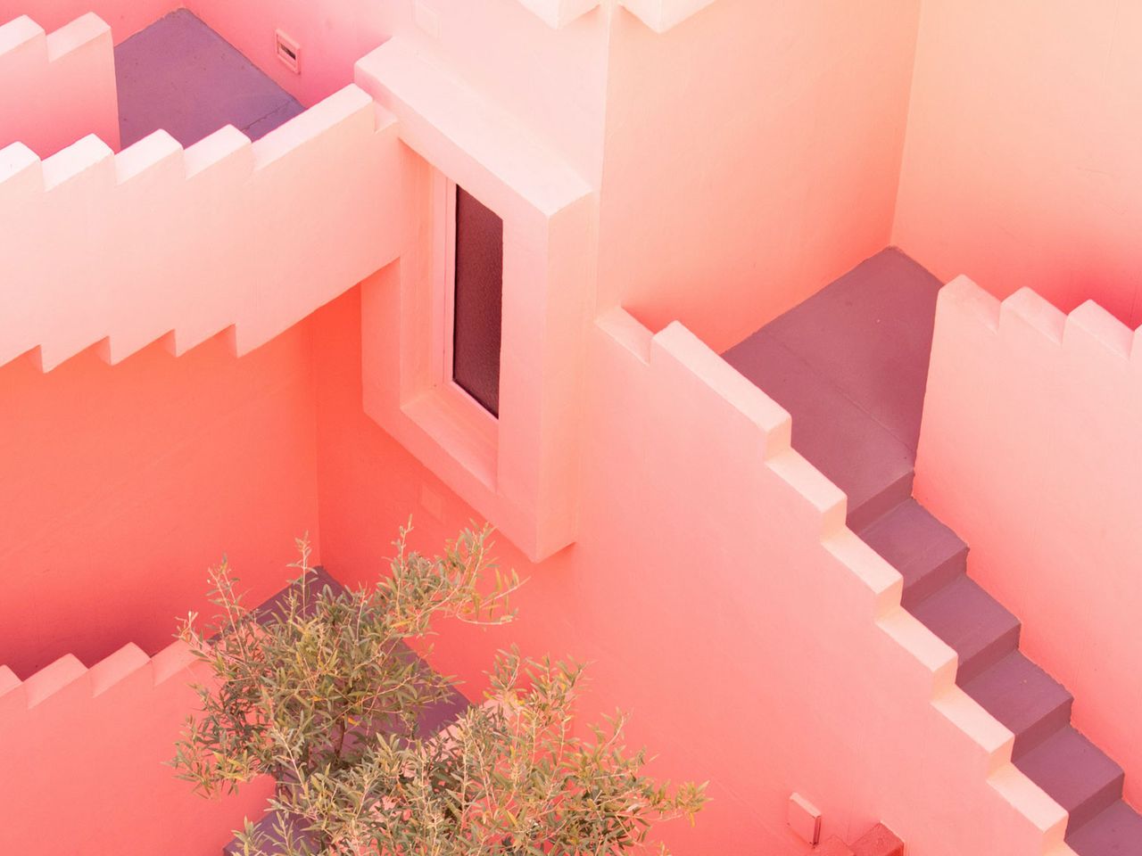 La Muralla Roja, Treppen von oben