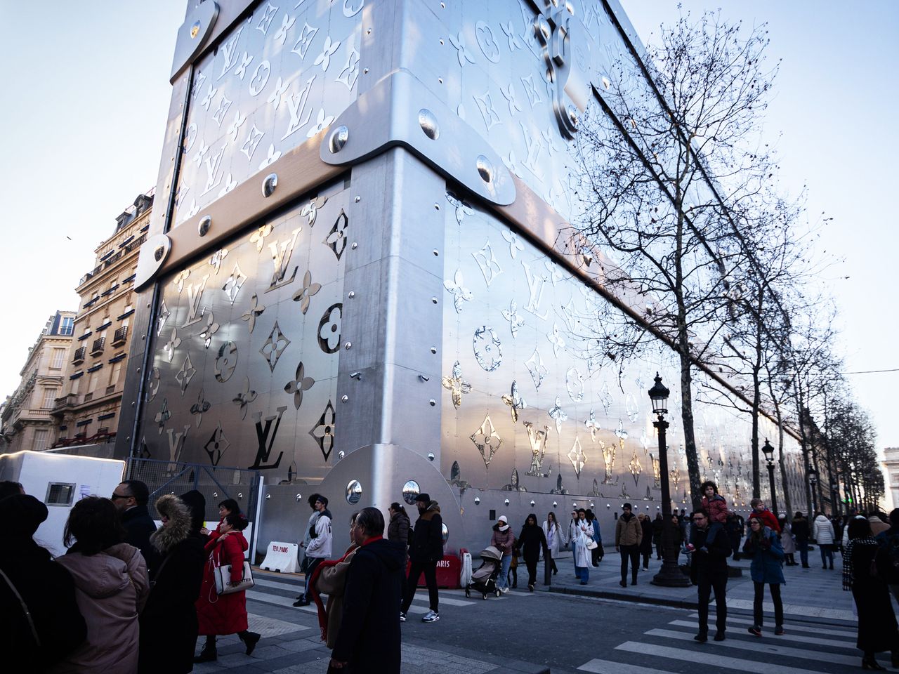 Louis Vuitton Hotel Avenue des Champ-&Eacute;lys&eacute;es