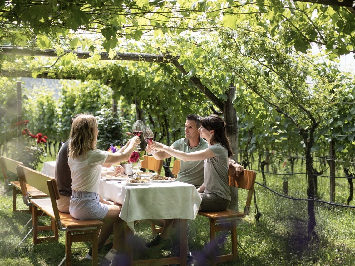 TV Kaltern_Marion Lafogler_Genusswanderung Frühling (206))