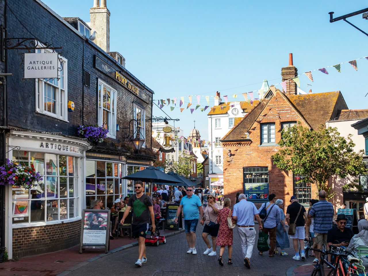 The Lanes in Brighton am Abend