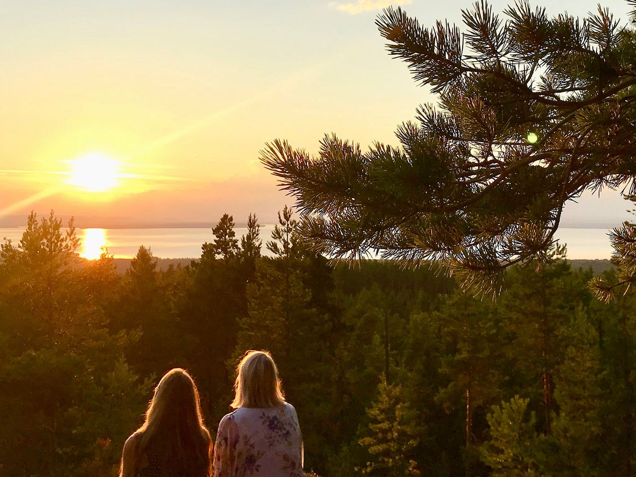 Schweden, Männer mit der Midsommarstången, Mittsommer