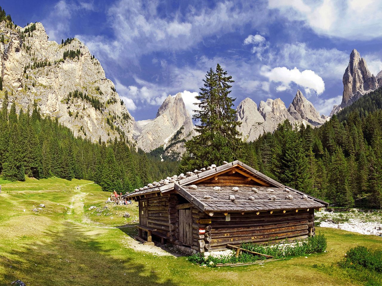 Hütte im Tschamintal im Rosengarten