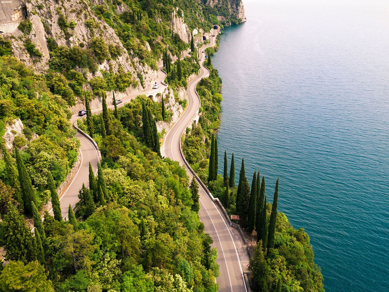 Luftaufnahme der Strada della Forra, Gardasee