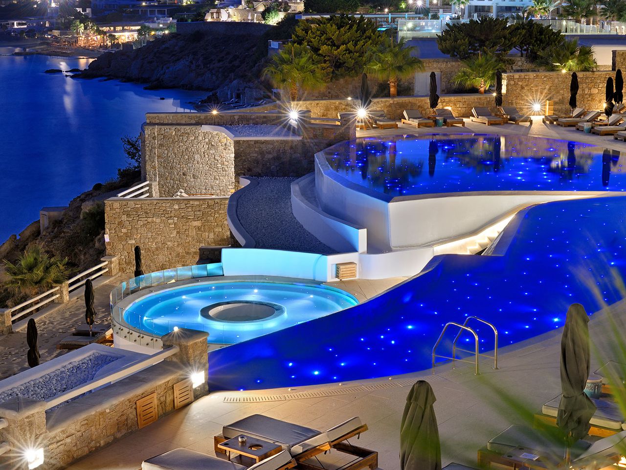 Der Pool des Anax Resort and Spa auf Mykonos