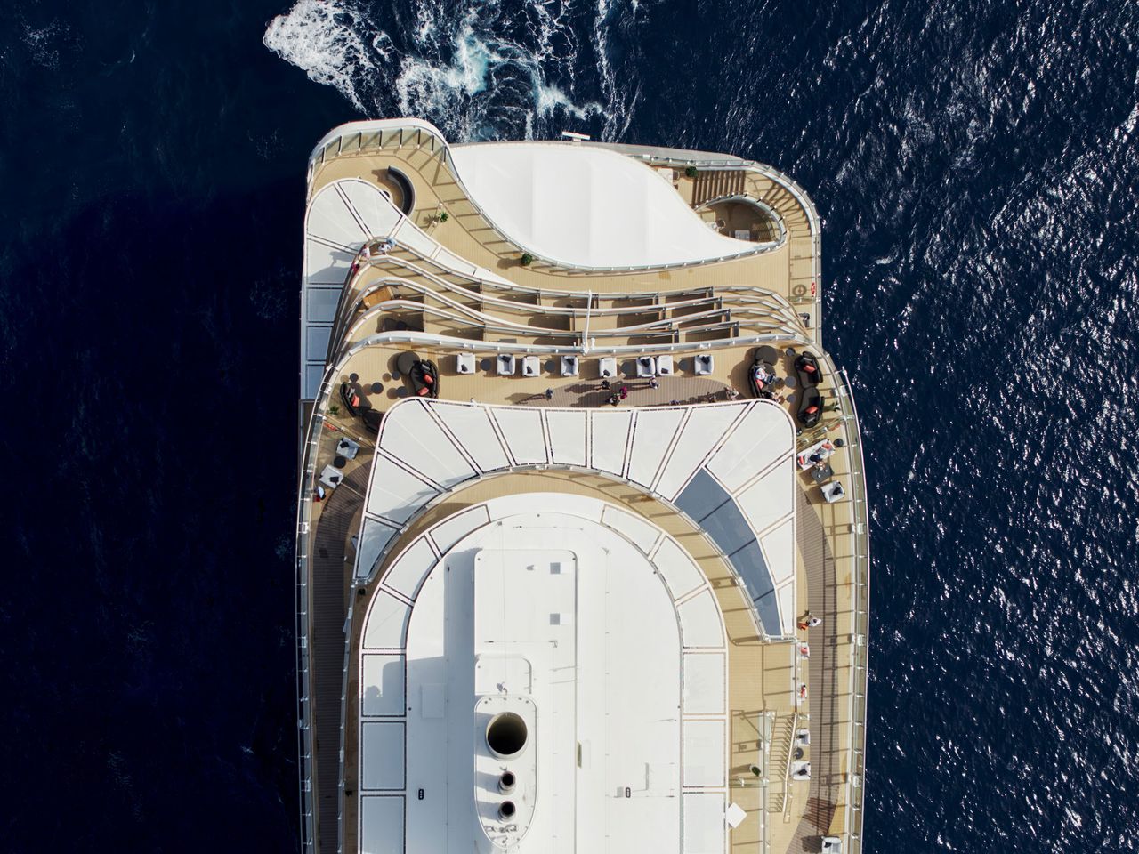 Blick auf The Dusk Bar, Silver Ray, Luftaufnahme