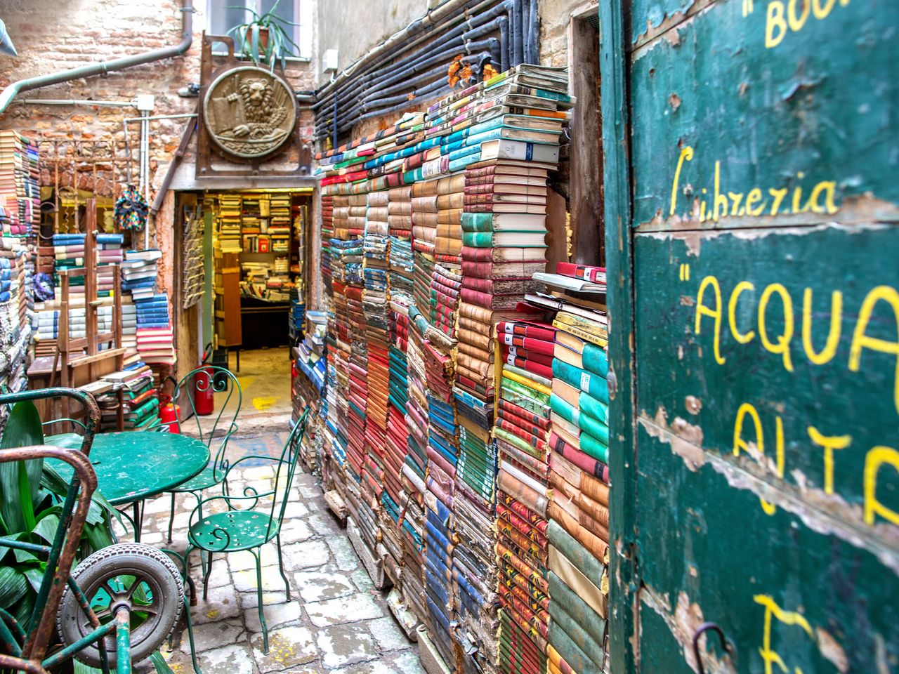 Eingang zur Libreria Acqua Alta, Venedig