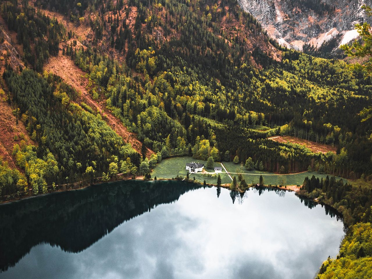 Blick auf die Langbathseen in Oberösterreich