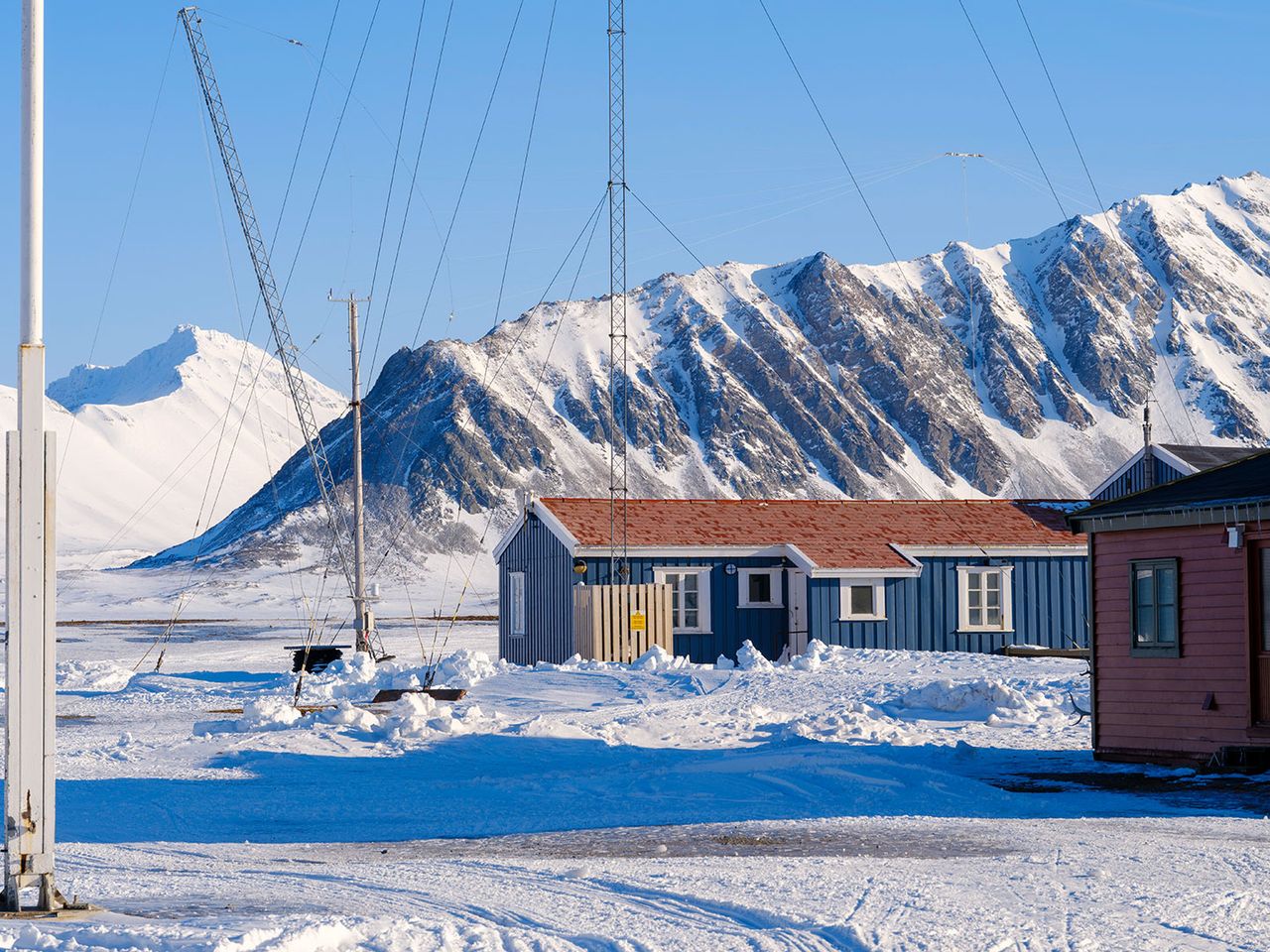 Die Unterkunft „Isfjord Radio Adventure Hotel“ war einst eine Radiostation.