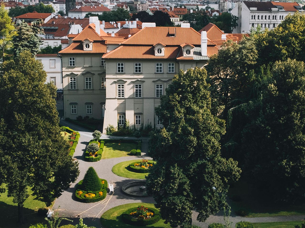 Blick auf den Fürstenberg-Garten in Prag