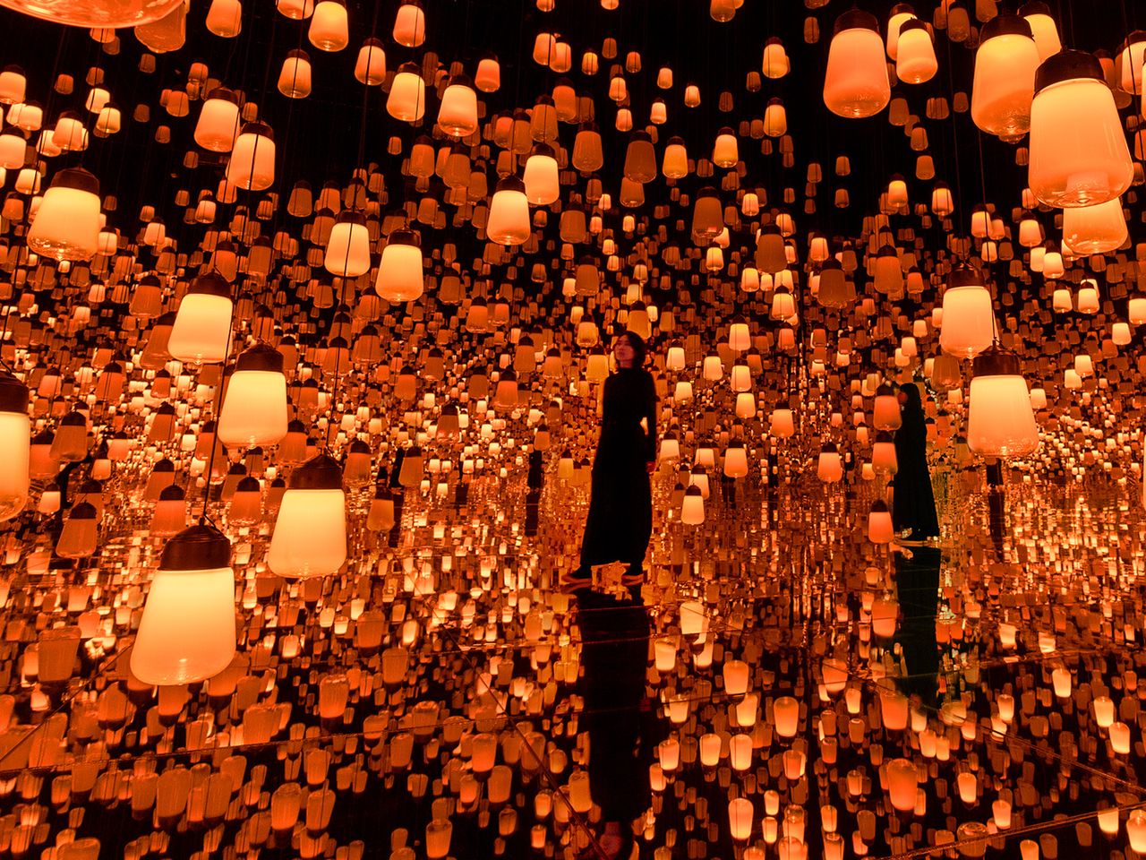 Forest of Resonating by teamLab im UBS Digital Art Museum Hamburg