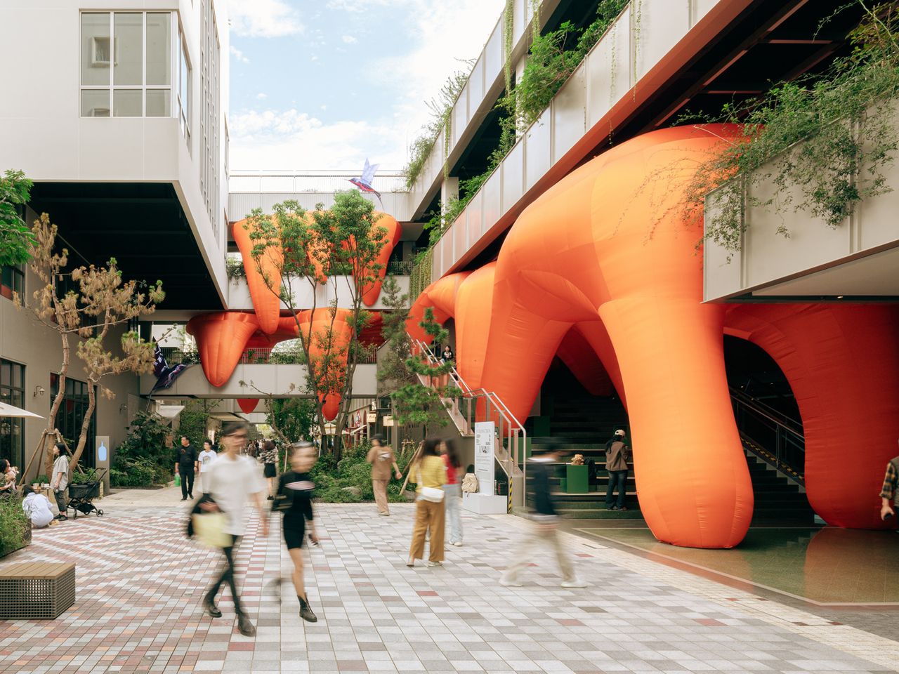 Columbia Circle Phase, Shanghai