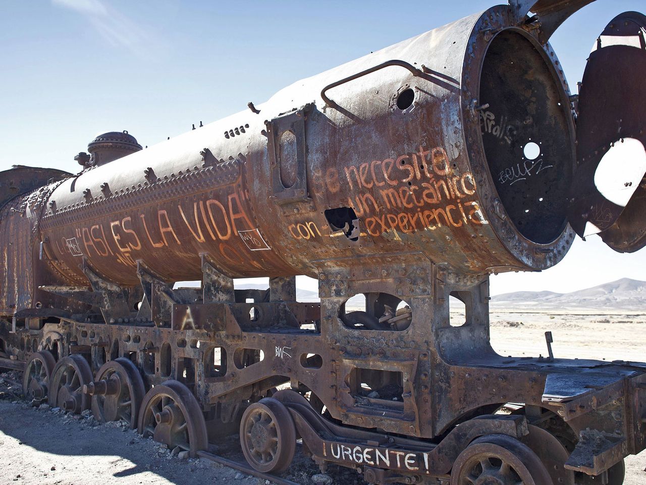 Eisenbahnfriedhof bei Uyuni in Bolivien