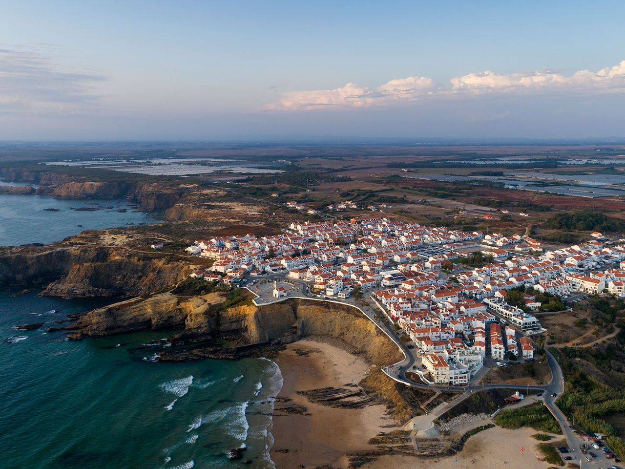 Zambujeira do Mar von oben, Fischerpfad in Portugal