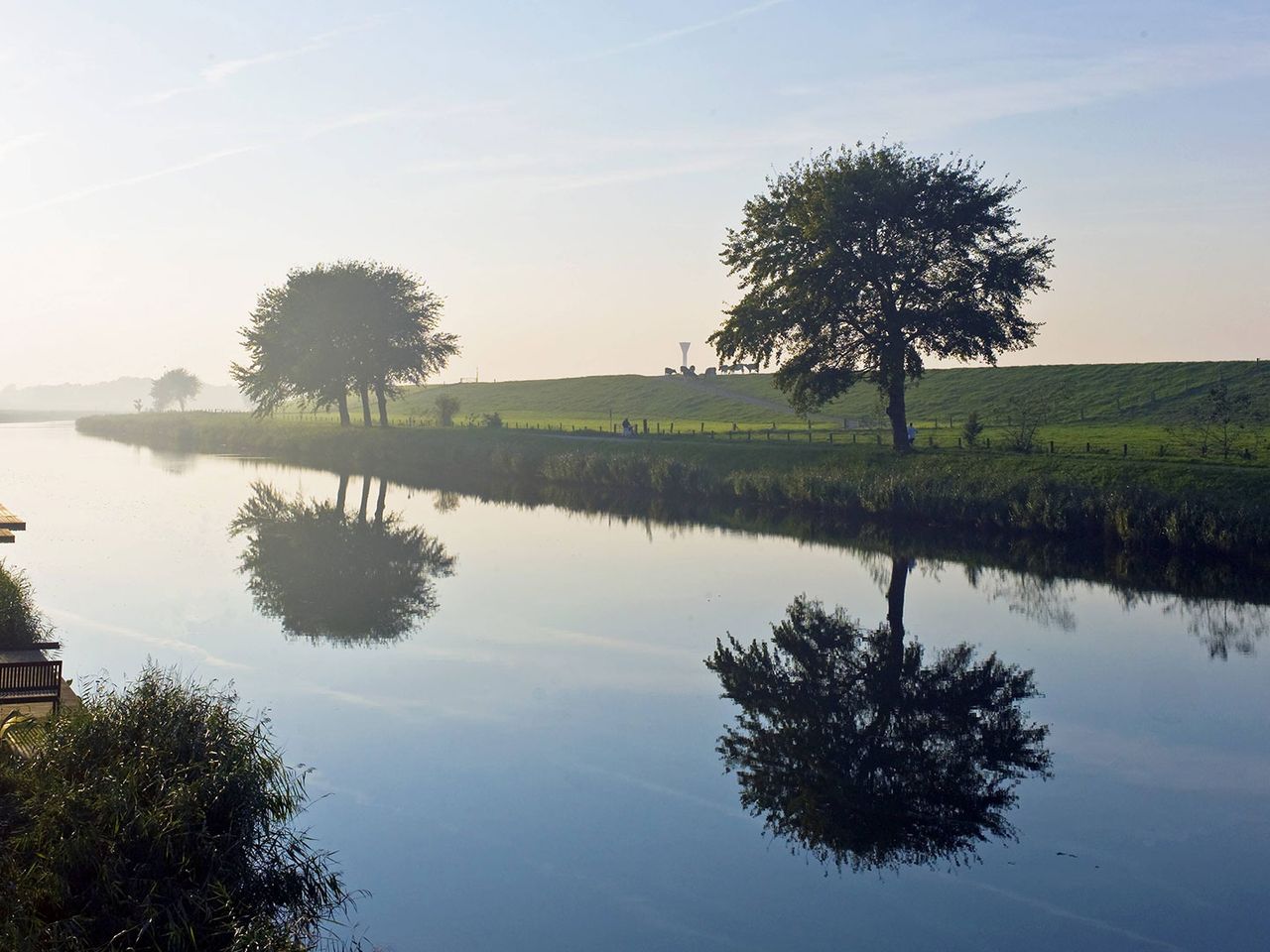 Hadelner Kanal bei Nebel