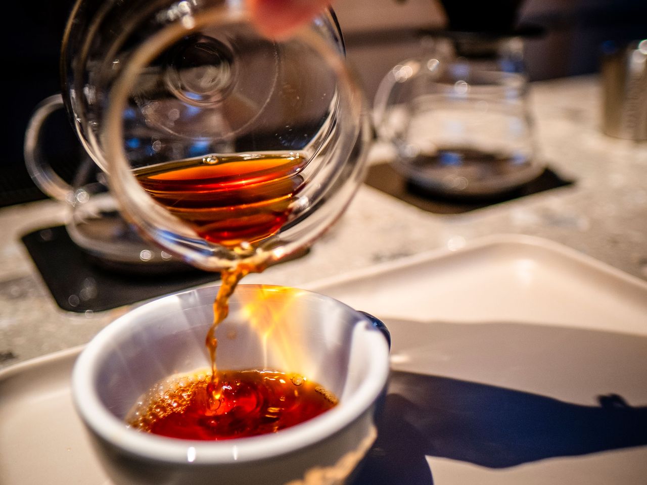 Im Elbgold Café wird ein Brew eingeschenkt