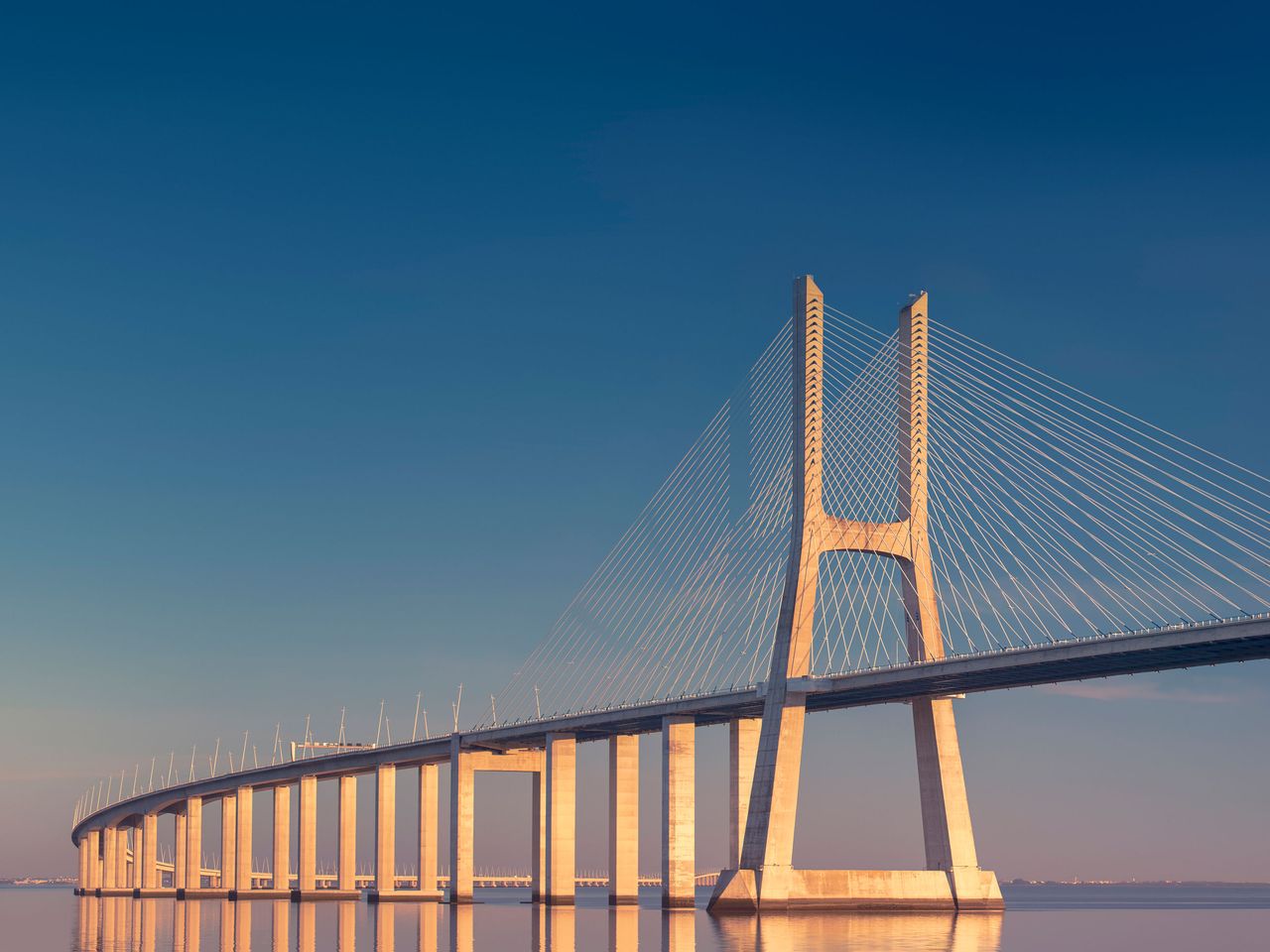 Ponte Vasco da Gama in Lissabon