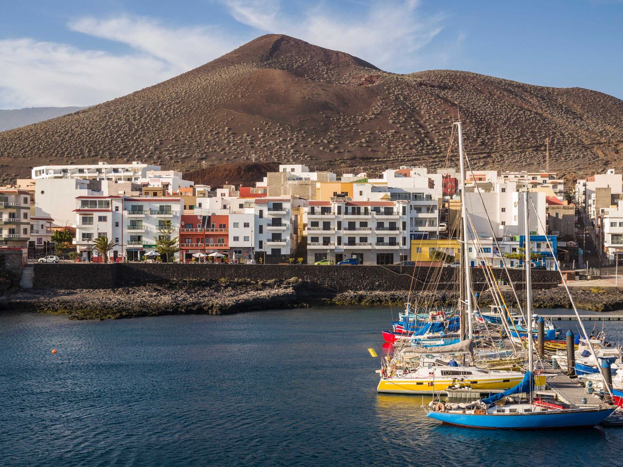 Blick vom Meer aus auf La Restinga, El Hierro