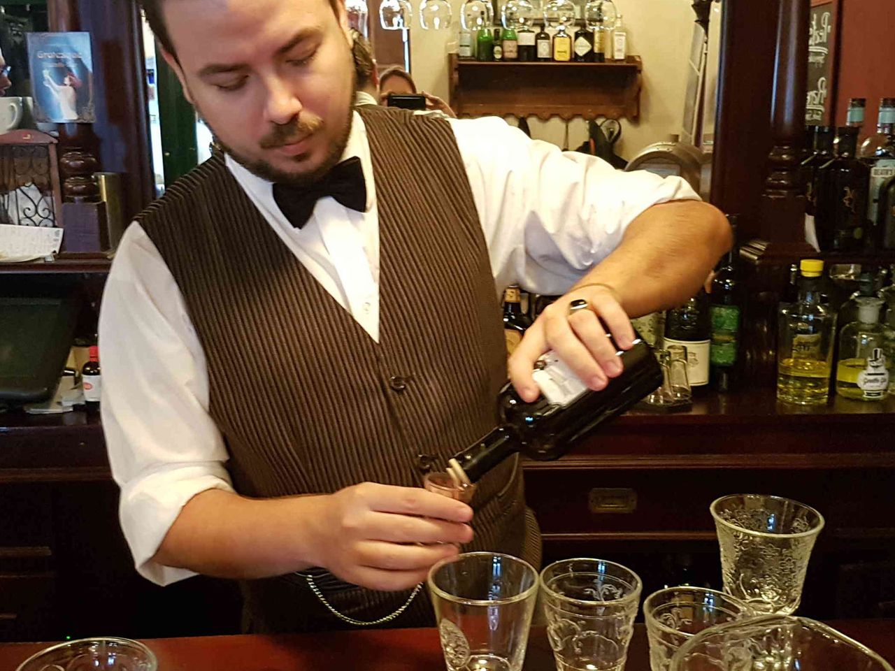 Grotesque Absinth Bar