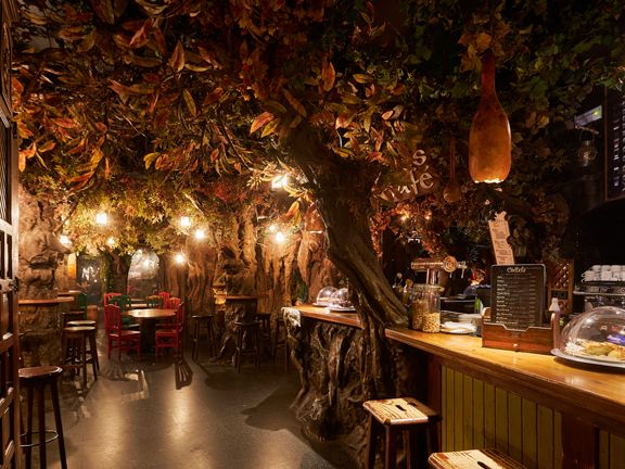 El Bosc de les Fades, Barcelona