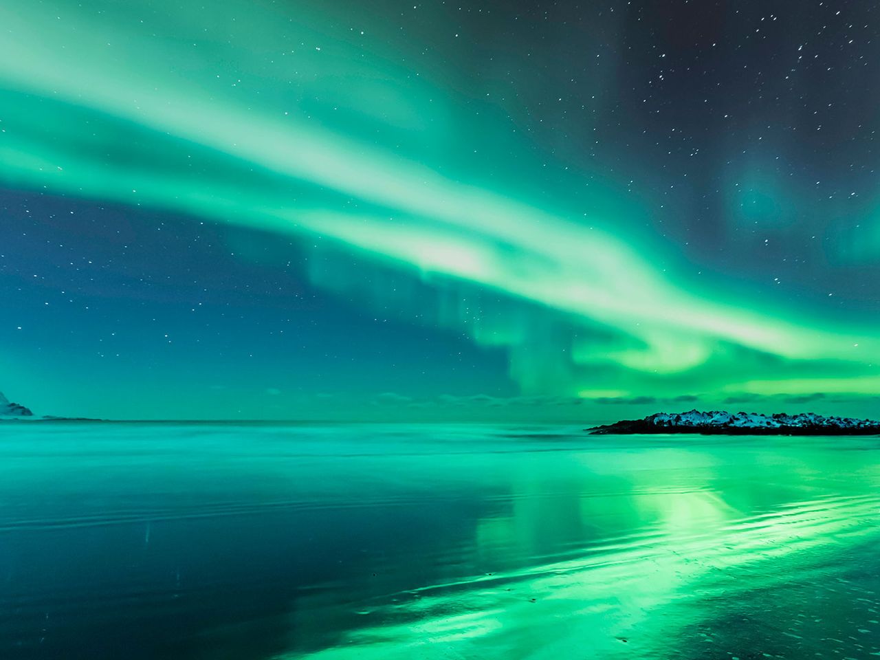 Polarlichter über Berlevåg in Norwegen