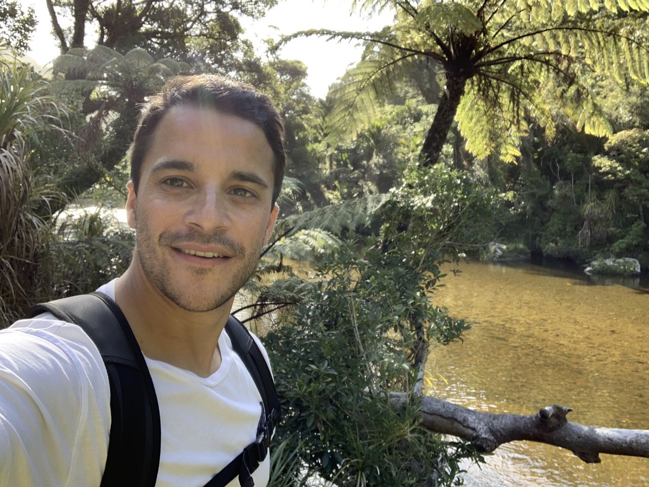 Schauspieler Kostja Ullmann auf Reisen