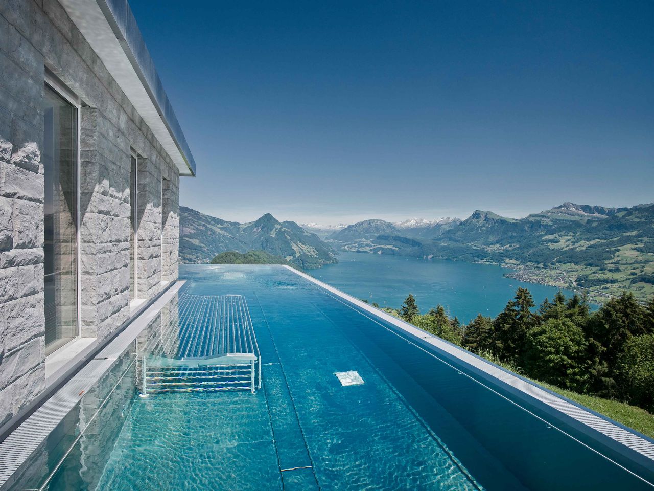 Infinity Pool Hotel Villa Honegg, Schweiz