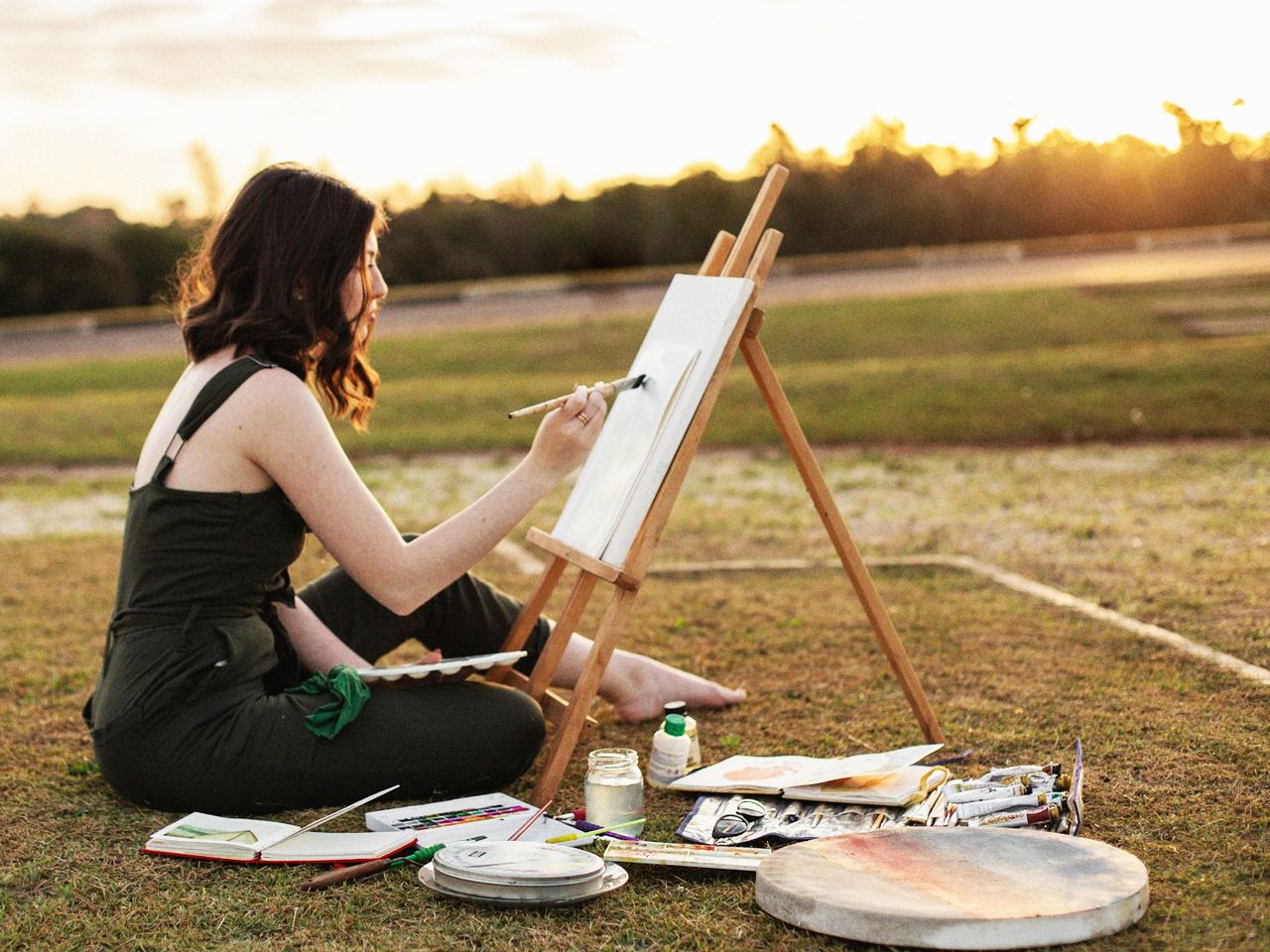 Malen mit Blick auf die Natur bei einer Skillcation