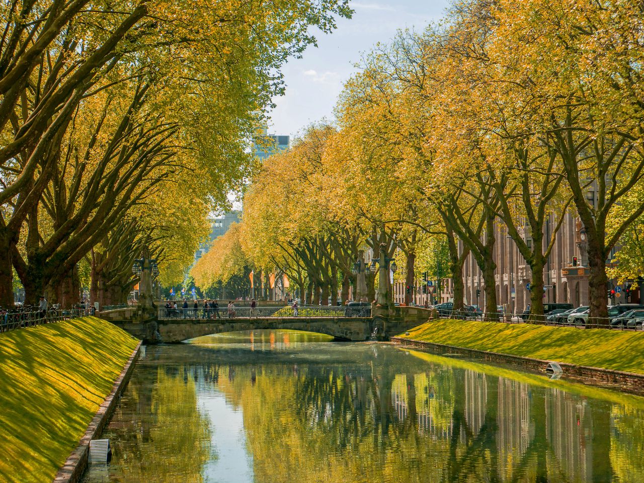 Kanal in der Düsseldorfer Königsallee