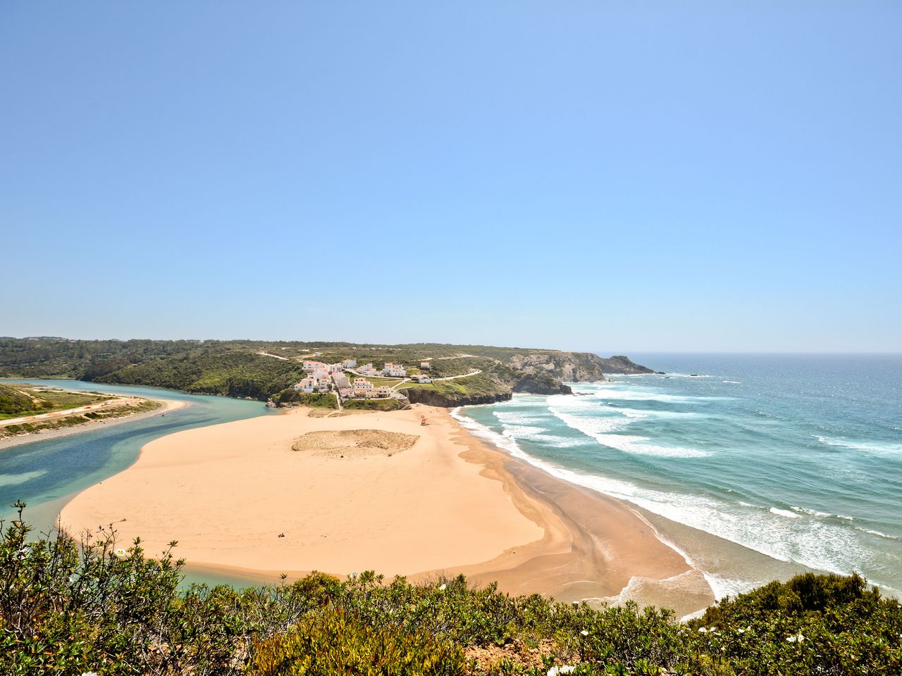 Praia de Odeceixe an der Algarve