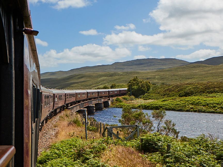 Blick aus dem Royal Scotsman, Highlands in Schottland 