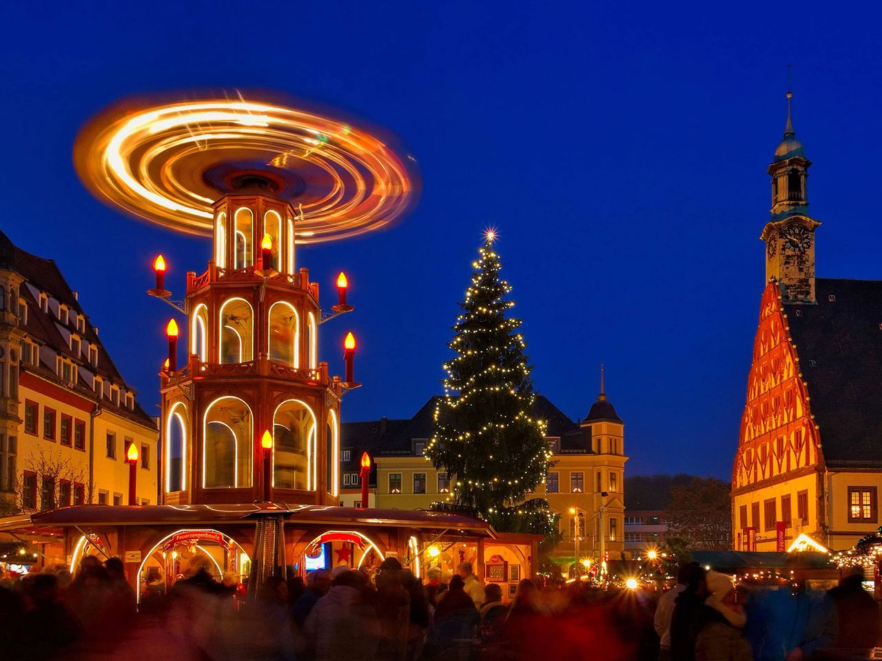 Weihnachtsmarkt Zwickau, mit Pyramide