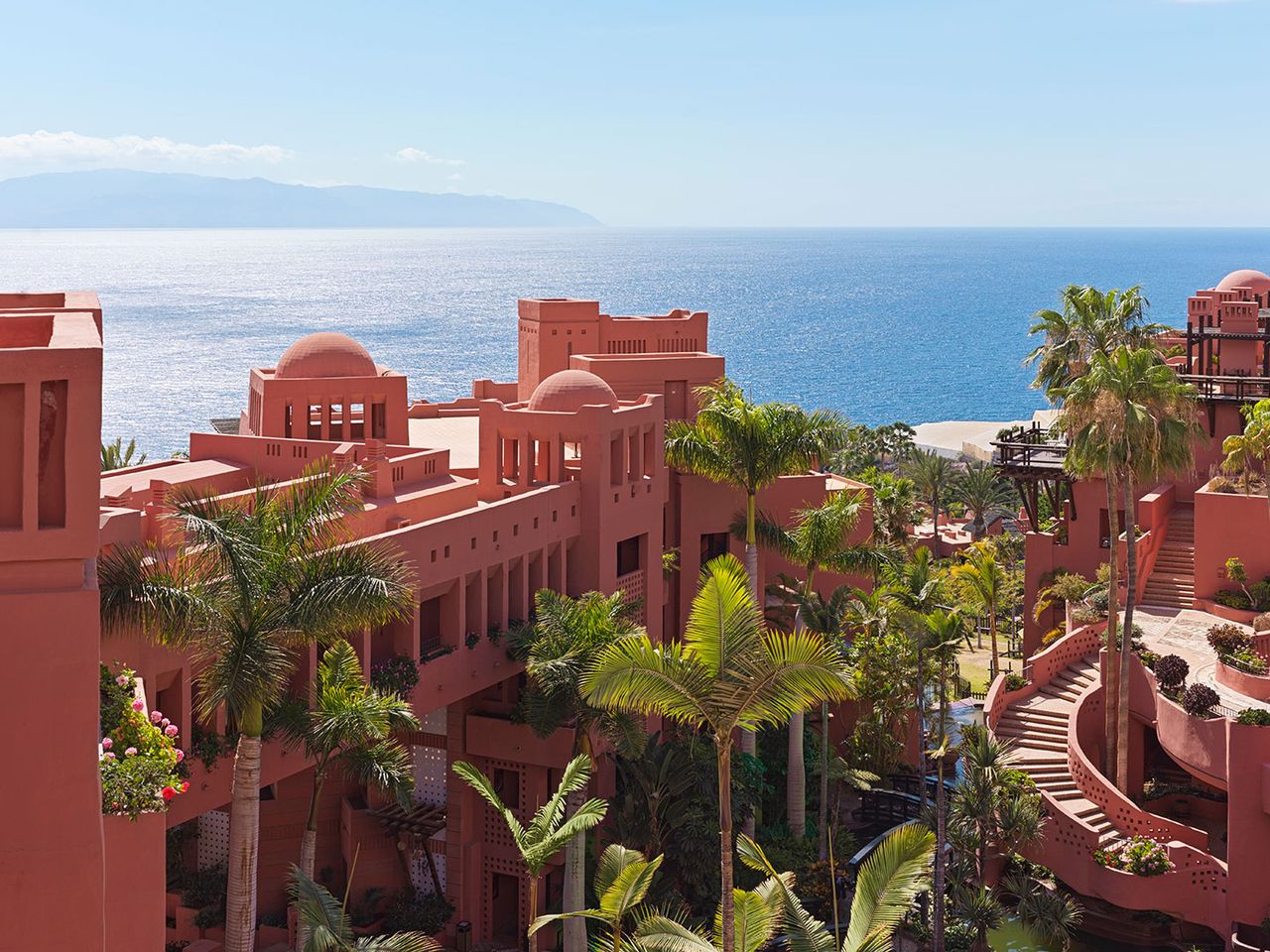 Das Hotel The Ritz-Carlton Tenerife von außen