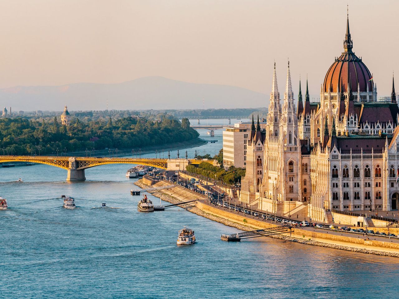 Parlamentsgeb&auml;ude und Donau, Budapest