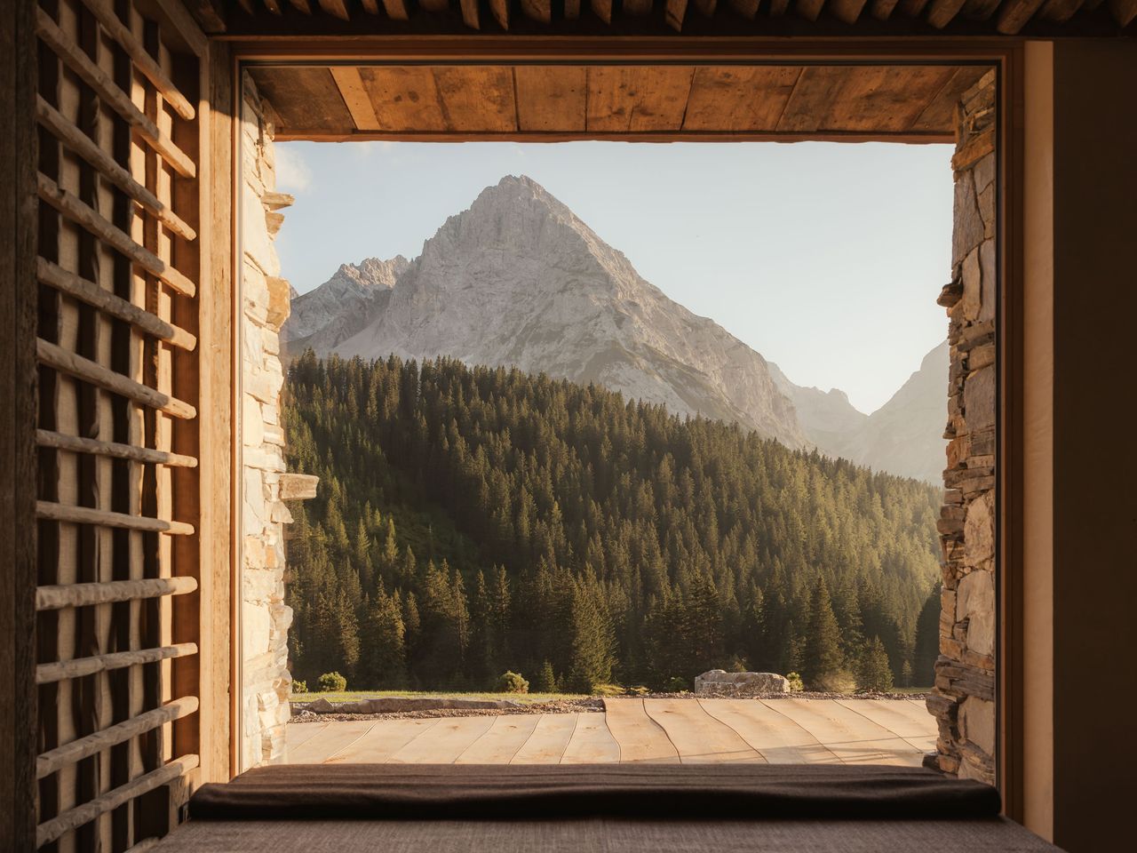 Aussicht vom Wellnessbereich des Eriro